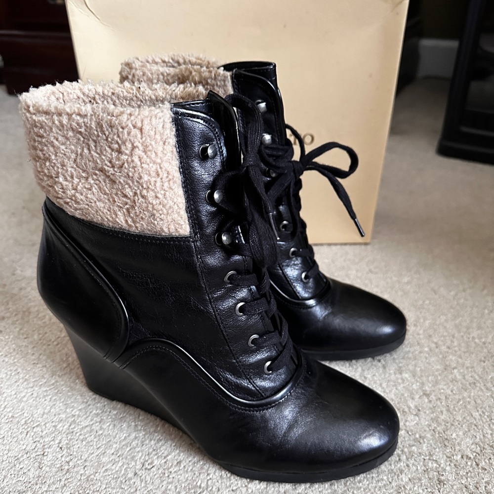 Cute pair of Franco Sarto “Waverly” ankle boots. Size 10 M. Black leather.